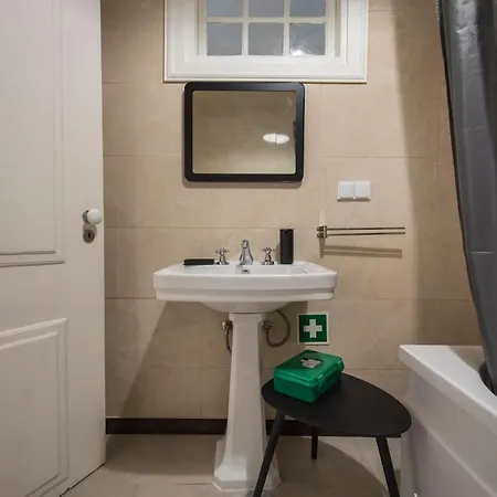 Lovelystay - Spacious 2br Downtown - 5 Min To River * Lisboa