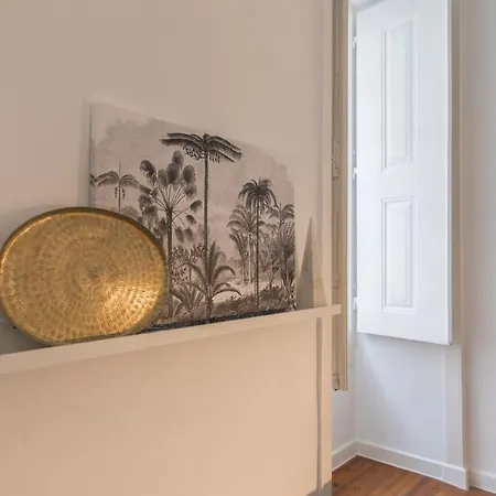 Lovelystay - Spacious 2br Downtown - 5 Min To River Apartment Lissabon